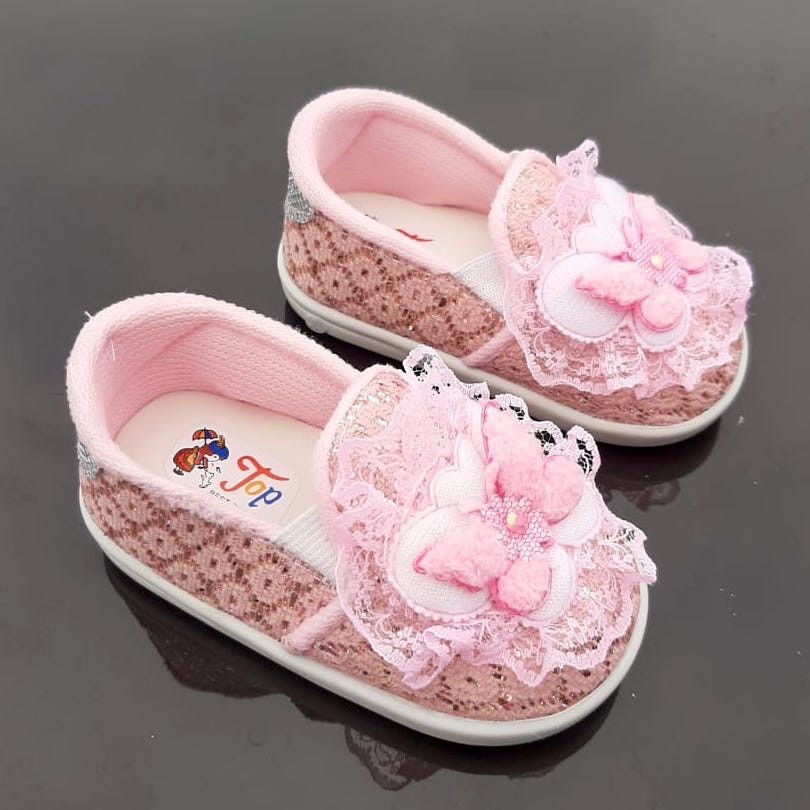 TOKOERS SOP04 Sepatu Pesta Anak Perempuan Slip On Kupu-kupu Bunyi Cit Cit Umur 1 2 3 tahun