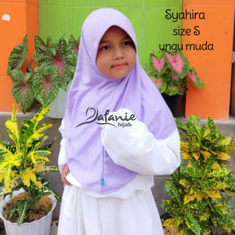 Bergo Syahira Size S pet Antem bahan kaos Tc adem dan halus merek by Rafanie Hijab