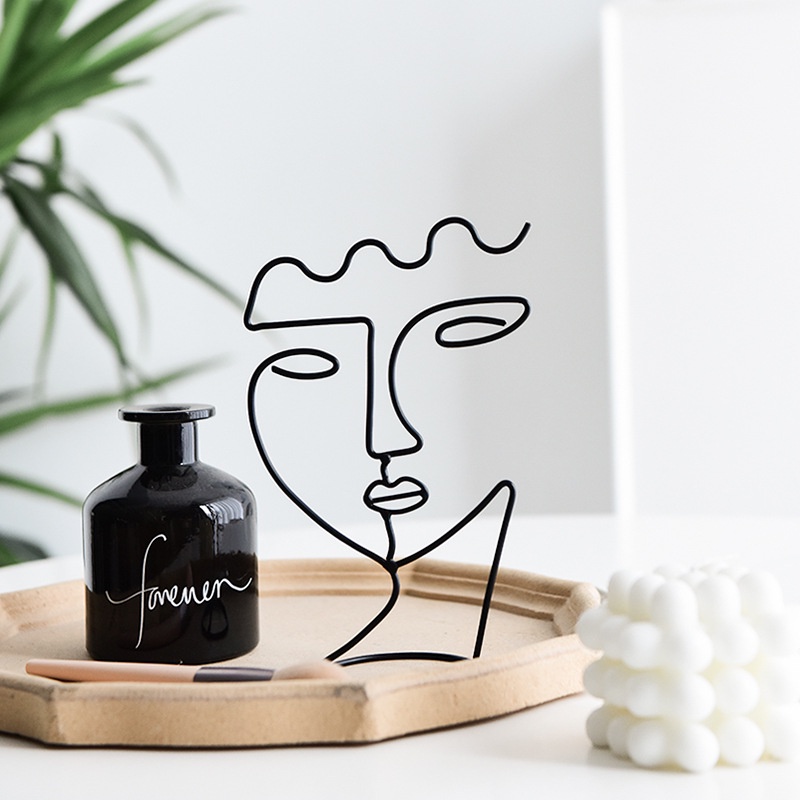 Black Lines patung karakter Art  characters nordic statue patung abstrak Decor  / Home Decoration / Aesthetics