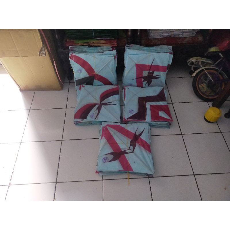 layangan seot berotot