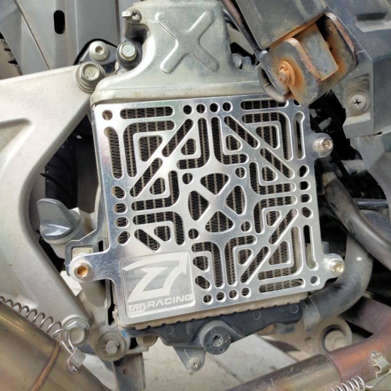 Cover tutup radiator alumunium arm Vario 125 Vario 150 adv150 silver Nmax Aerox Lexi import bukan ca