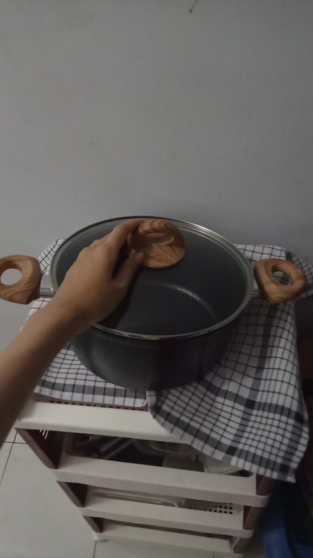 Panci Tutup Marble / Wajan Marble Yoshikawa 24cm Mj-12-10