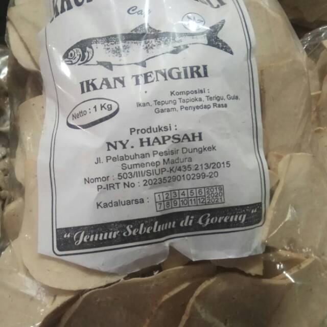 

Kerupuk ikan tengiri khas dungkek- sumenep