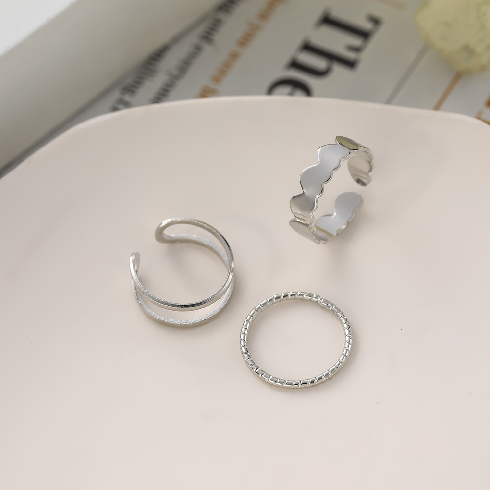 3pcs / Set Cincin Jari Bentuk Hati Warna Silver Gaya Punk Korea Hip-hop Untuk Wanita