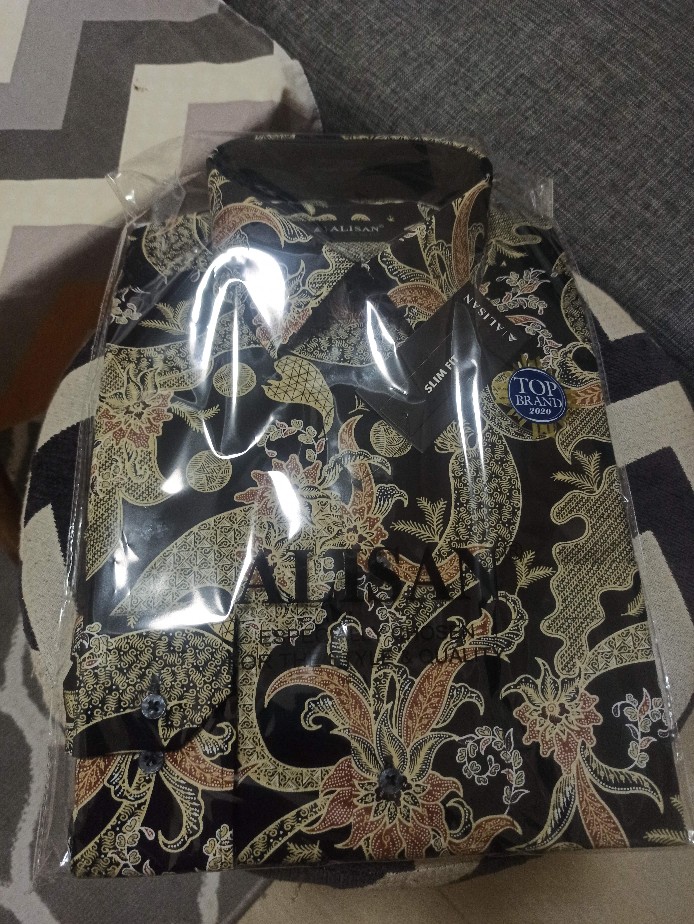 Kemeja Batik Alisan Pria Panjang Slim Fit Motif Naga Navy Hitam