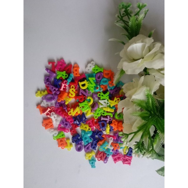 manik huruf gantung / manik huruf / manik huruf pilih huruf