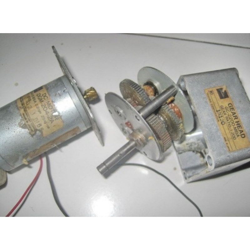 Toshiba Dc Geared Gearbox Motor 22Rpn 24V 26Kg Cm