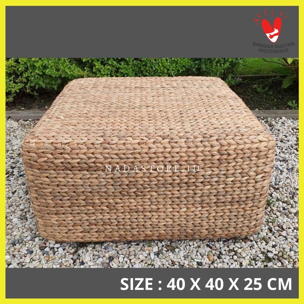 BANTAL SOFA ANYAMAN / POUFFE ANYAMAN ENCENG GONDOK SQUARE SIZE 40X40X25 CM