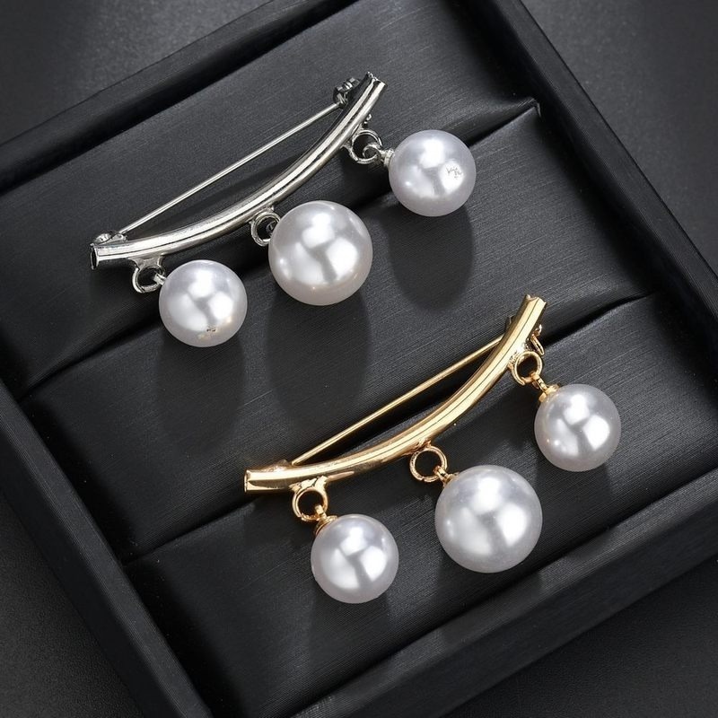 Fashion White Pearl Dangle Beads Brooch Collar Clips Lapel Brooch Pin Alloy Simple Brooches For Women Accessories