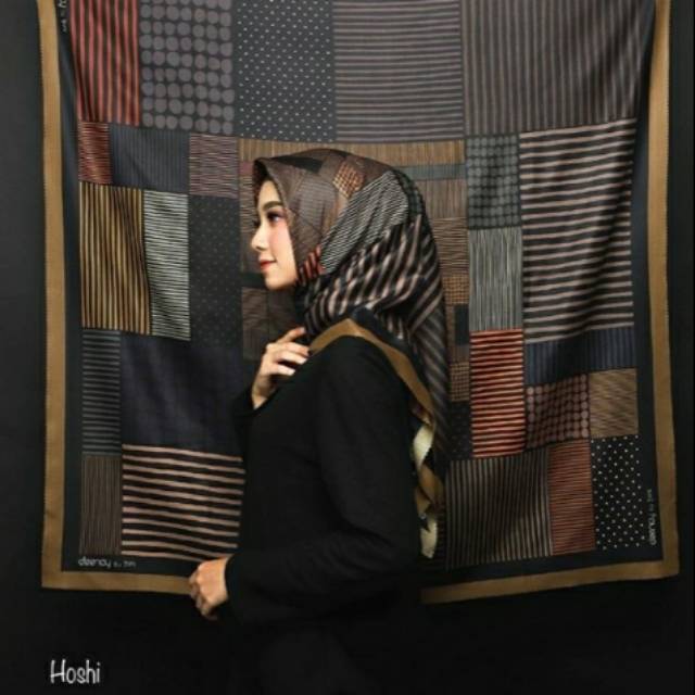 KEURUDUNG HIJAB SEGI EMPAT KH HOSHI LASER CUT MOTIF W116