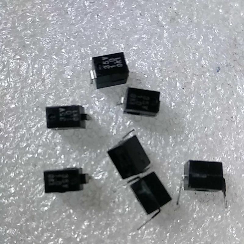 KAPASITOR  TANTALUM 1 UF 35V