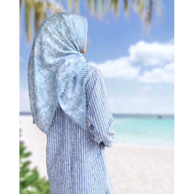 FOScarf | Baby Blue The Flower Breeze Series | Hijab Voal Segi empat motif