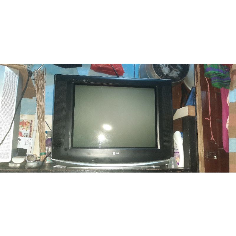 TV LG 21INC LAYAR DATAR