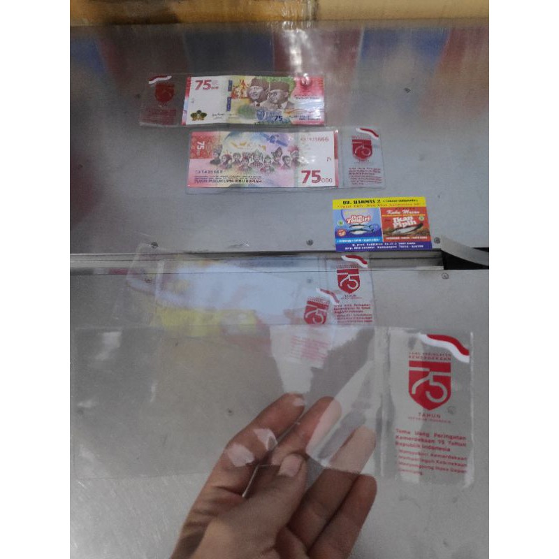 Cover Plastik Uang 75k Edisi 75thn Kemerdekaan