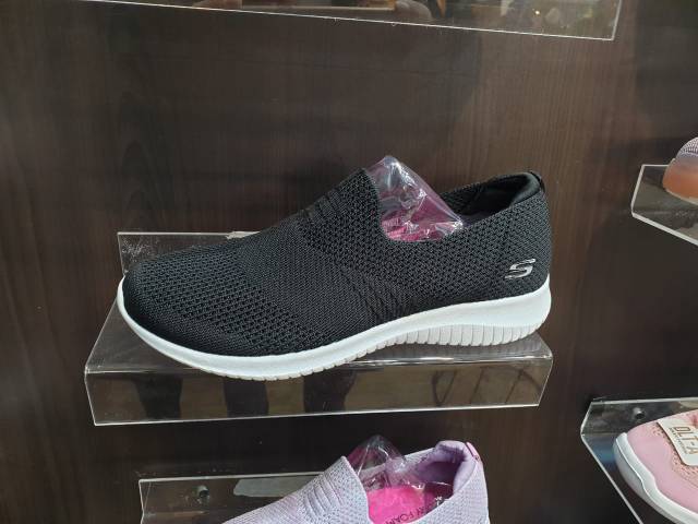 Skechers muzin elit wasik woman+ Lengkap box