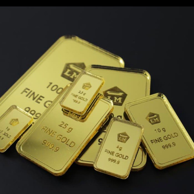 Replika Mahar Logam Emas Grafir Akrilik Gold