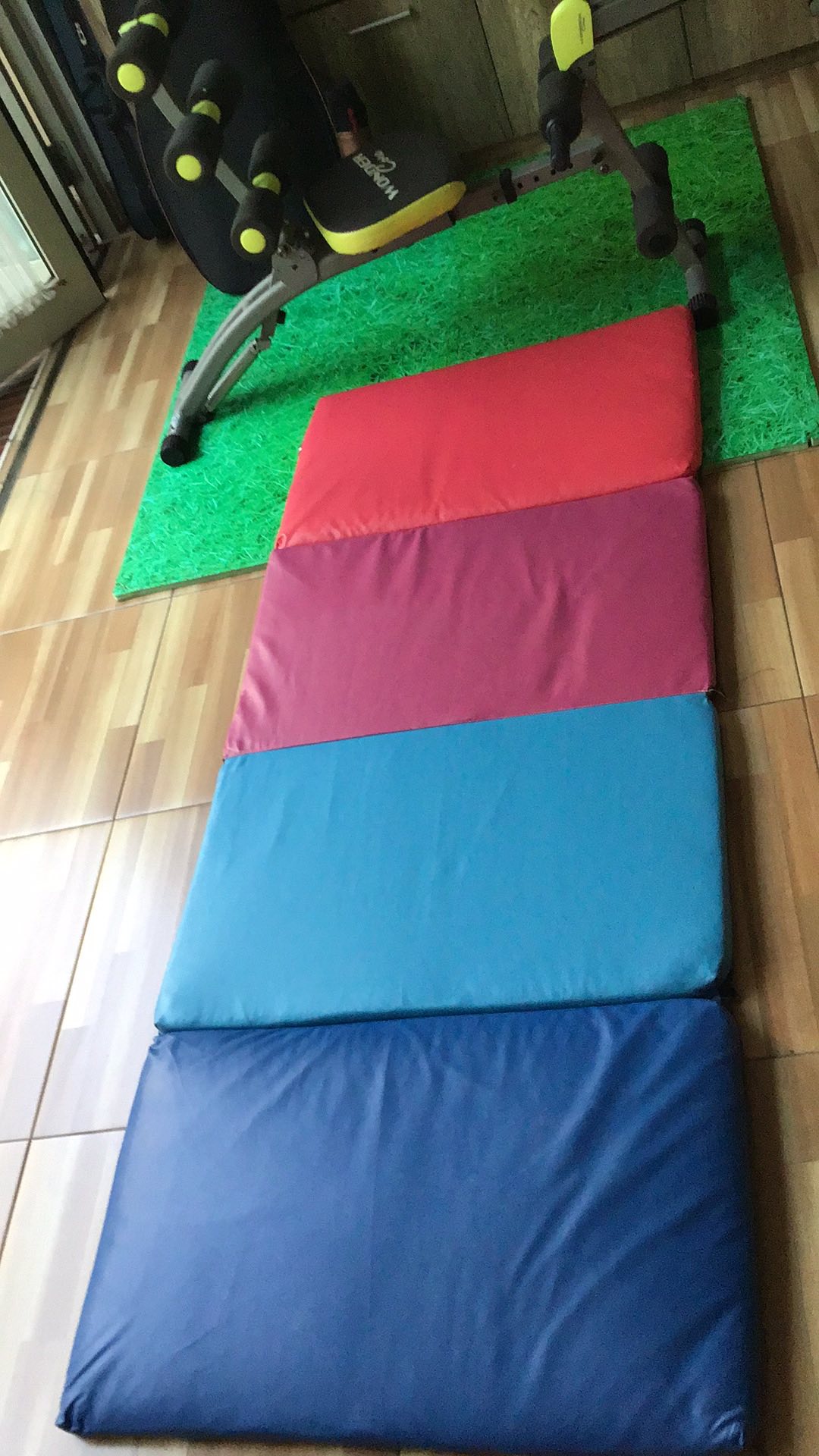 The Luxe Mattress Random Color 4 Folding 70x180cm Waterproof