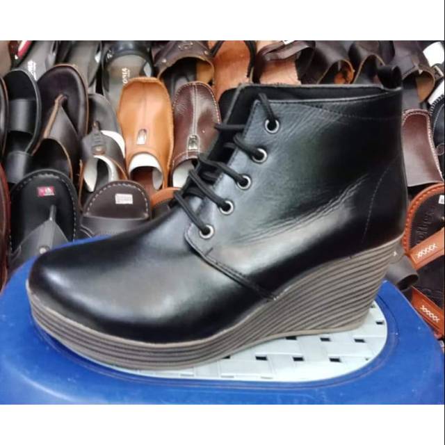 Sepatu Boot Wedges Wanita Kulit /cbyt grosir