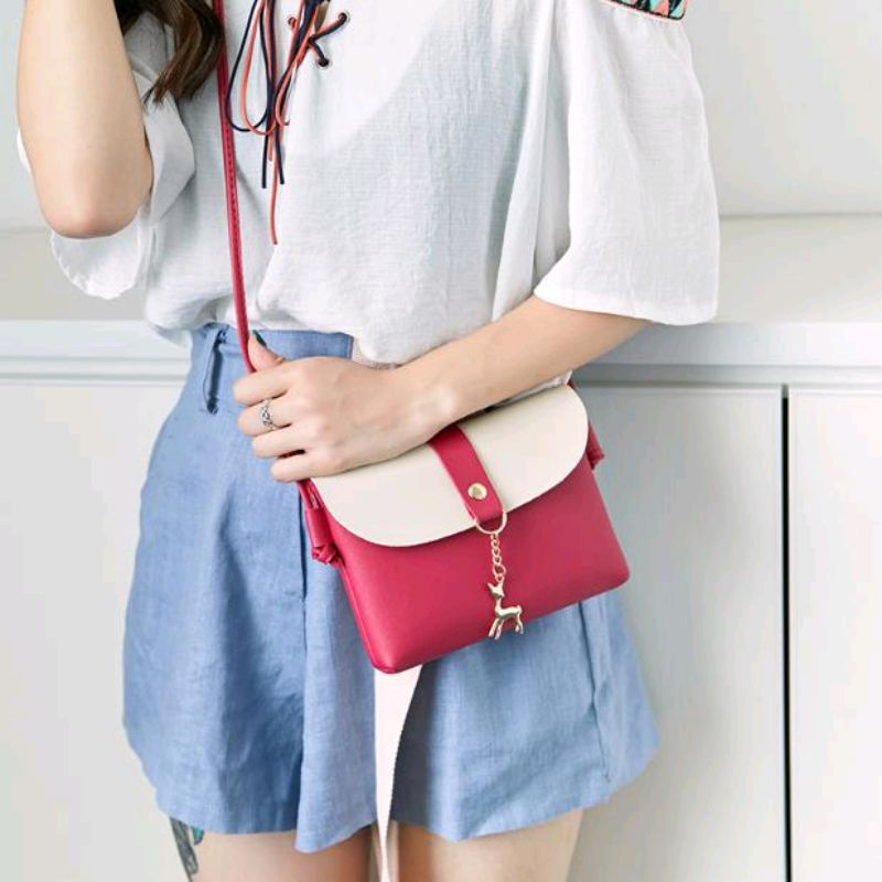 Tas ponsel wanita selempang
