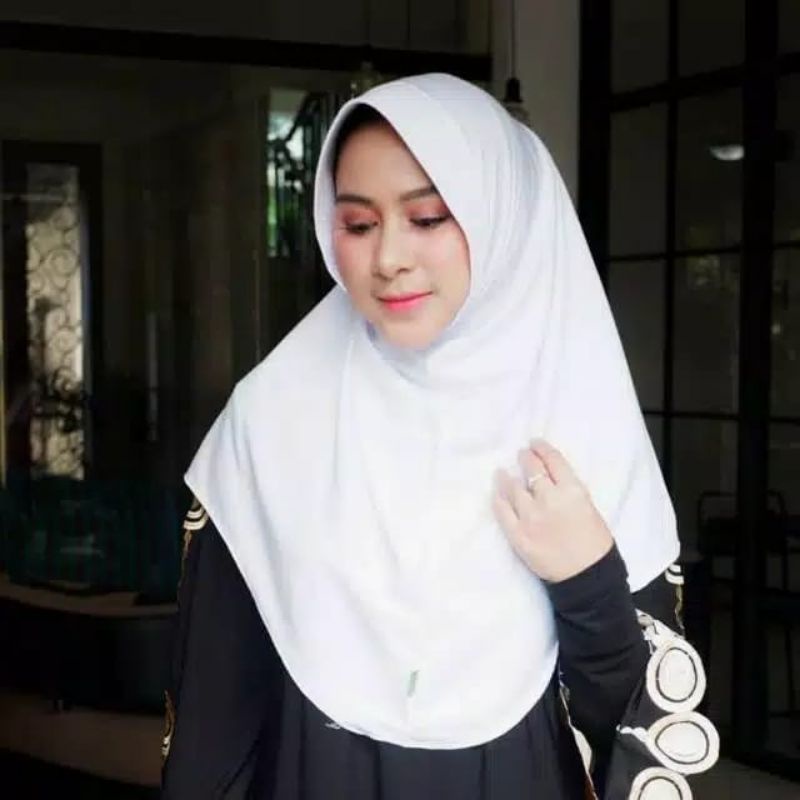 Jilbab Instan Oval  asri collection81-Hitam
