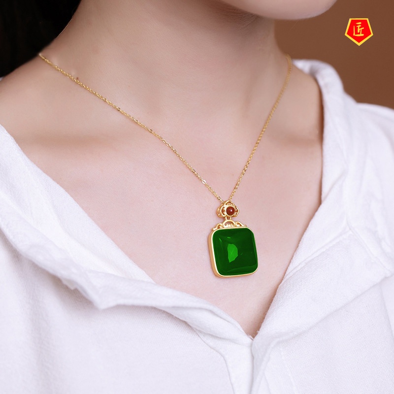 [Ready Stock]Hotian Jade Pendant Vintage Upscale Elegant Women's Necklace