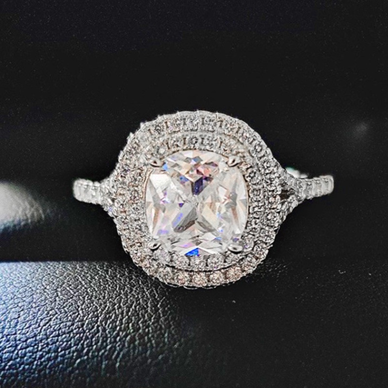 Cincin Wanita Warna Silver Hias Cubic Zirconia Untuk Pernikahan