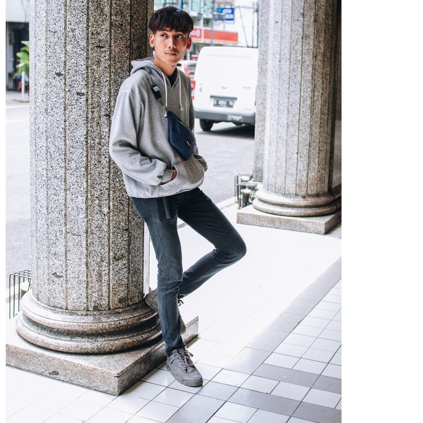 Wanderlust - Waistbag Fannypack Tas Selempang - Zagreb Navy