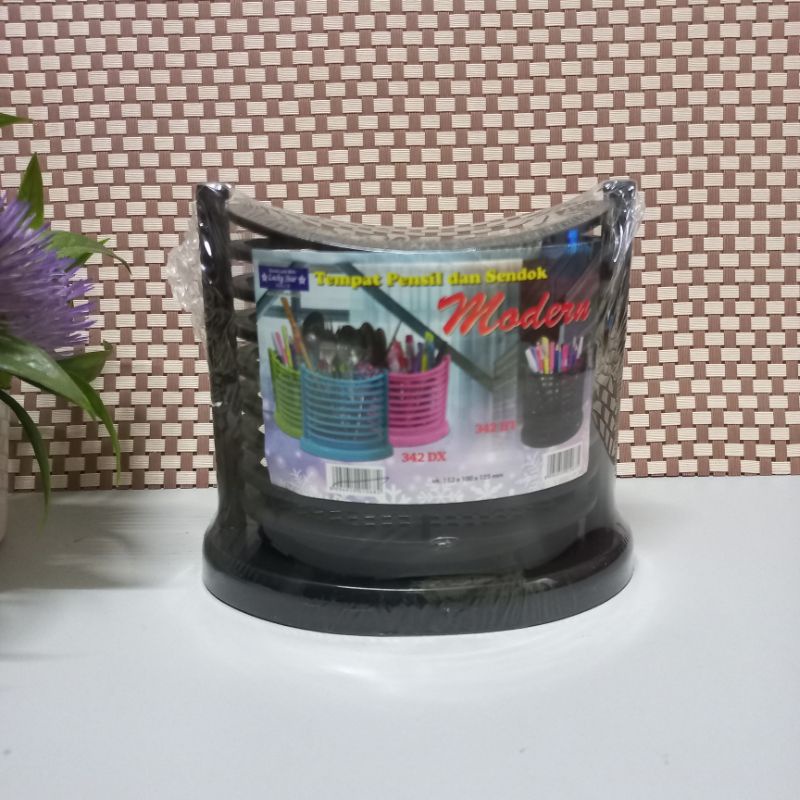 

Tempat Sendok/Tempat pensil/342 HT