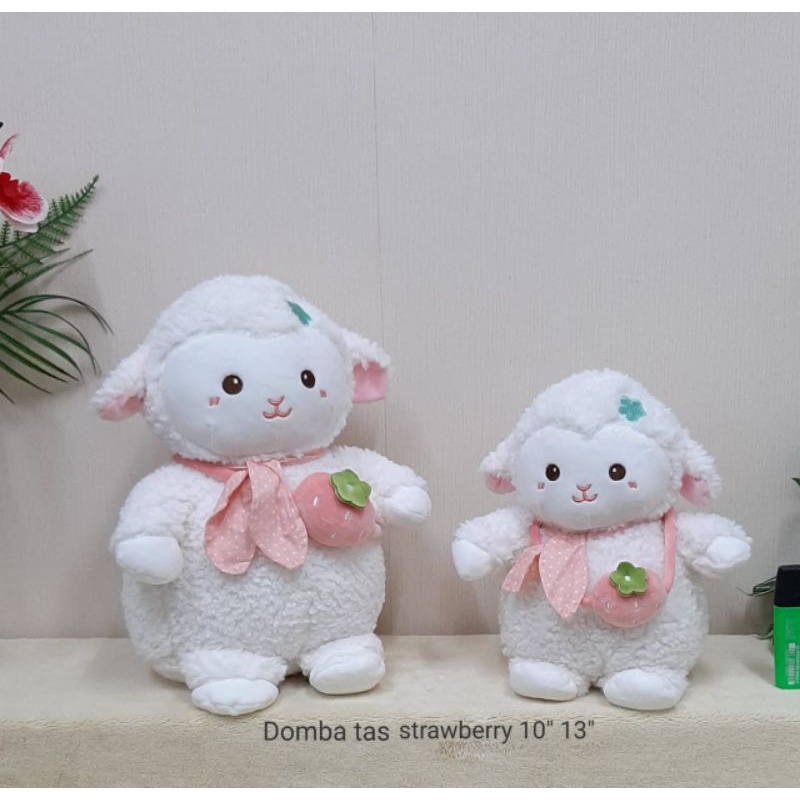 Boneka Domba Tas Strawberry Syal Sheep Animal Lucu Bahan Lembut