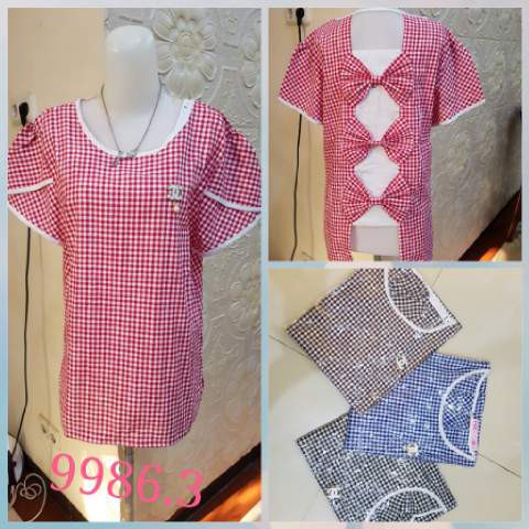 

BLOUSE BELAKANG ADA PITA KOTAK-KOTAK