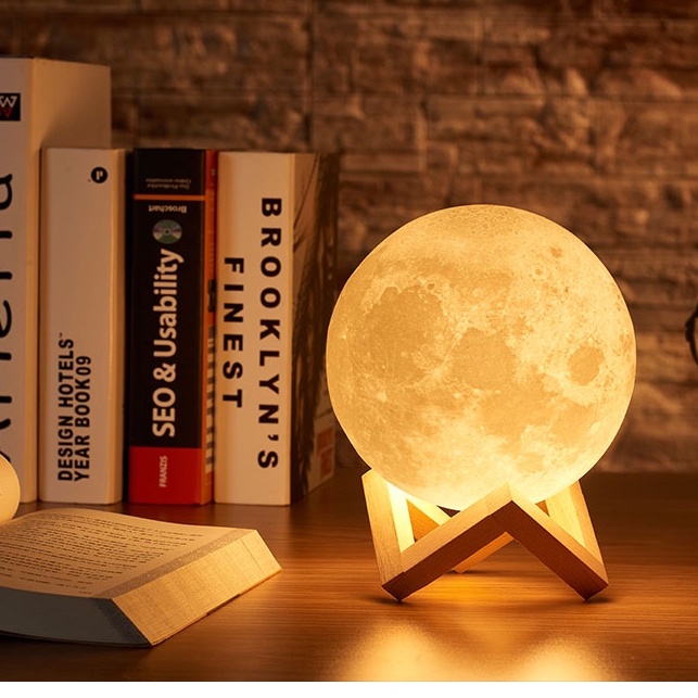 Lampu Meja Lampu Tidur Lampu Hias, Bentuk 3D Bulan, Aman bila disentuh anak karena kuat, 3D Printed Moon Night Light Lamp 12 cm pajangan kamar ruang tamu minimalis Rambery moon lamp 3D print night light Rechargeable 3 Color Tap Control lamp lights