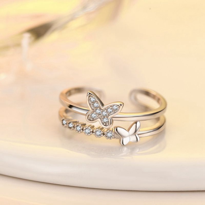 Fancyqube Cincin Model Double Butterfly Aksen Kristal Dan Berlian Imitasi Untuk Wanita