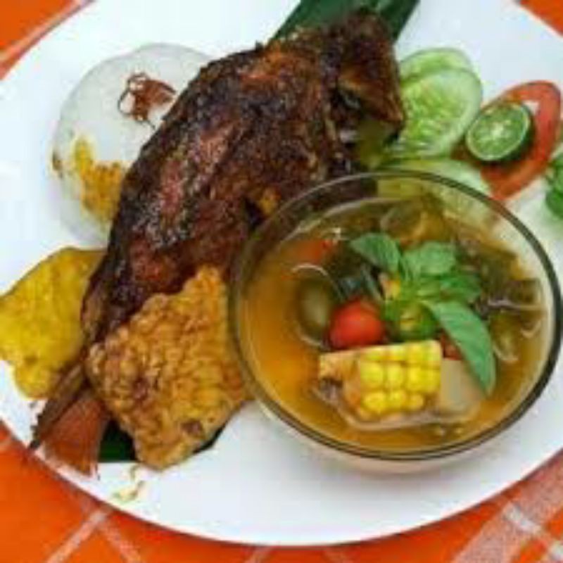 

Paket Nasi Box Ikan Nila Bakar / Ikan Nila Goreng
