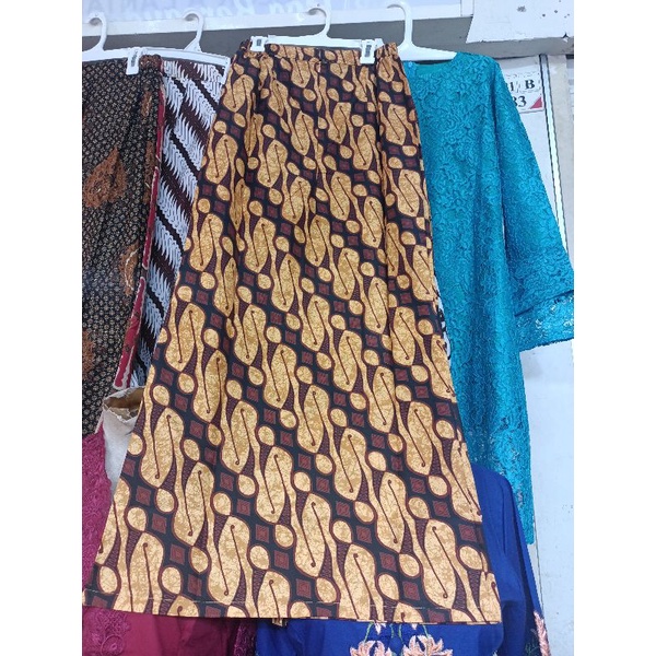 ROK BATIK LERENG