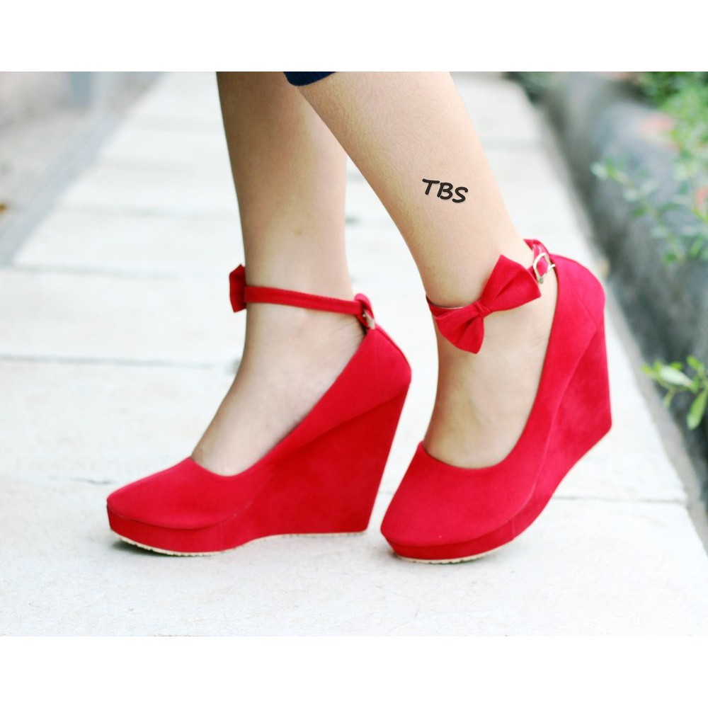 SSEPATU WEDGES GELANG PITA TB-1072 MERAH