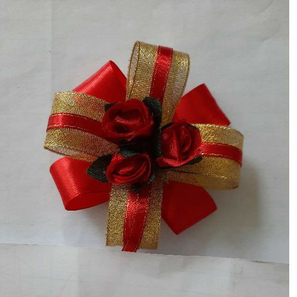 

Pita Jadi Hiasan Kado Parcel Seserahan