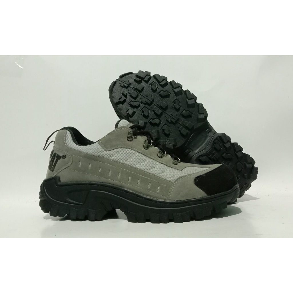 SEPATU GUNUNG SAFETY BOOTS LOW ADVENTURE HIKING OUTDOOR ABU HITAM 4INC