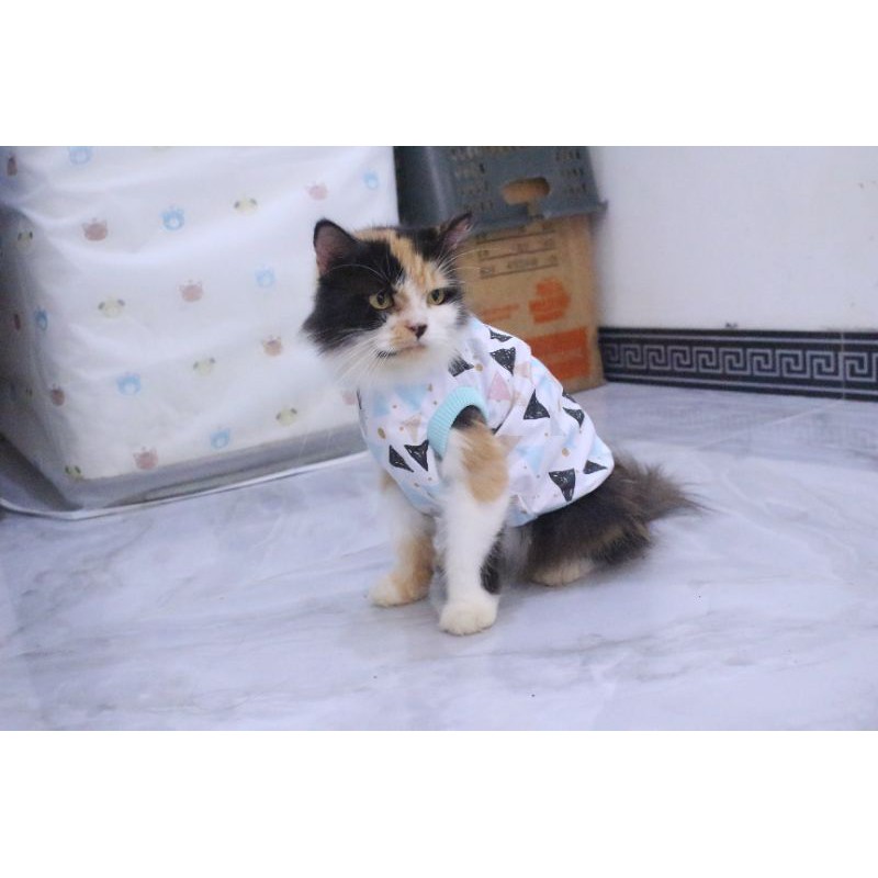 Kaos motif segitiga lucu untuk kucing dan anjing / baju kucing murah size S-XL