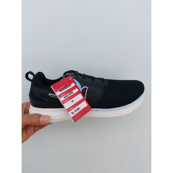 SEPATU ARDILES female-INJ