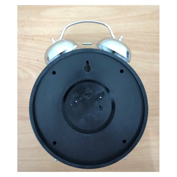 Jam Dinding Meja Alarm Clock Silver Gaya Retro Klasik 25cm Dengan Tenaga Putaran Mekanikal