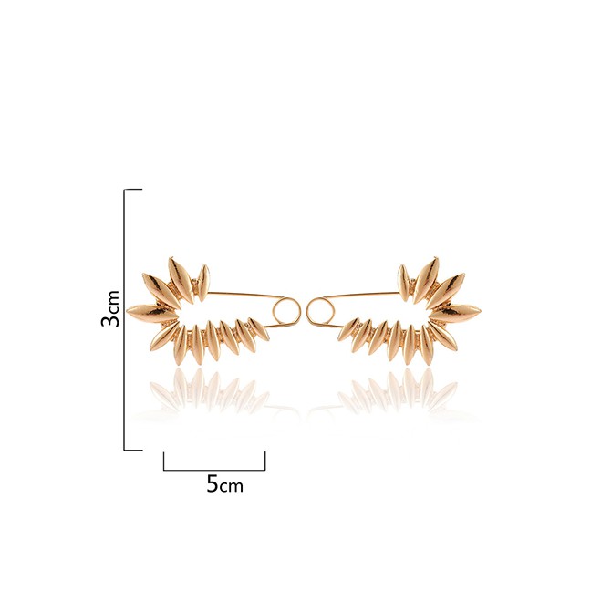 LRC Anting Tusuk Fashion Gold Alloy Glossy Leaf Earrings D50742