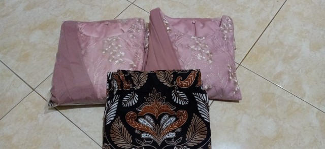 Couple Kebaya Tunangan | Peyet Asli (free Jilbab Untuk Pembelian Couple)