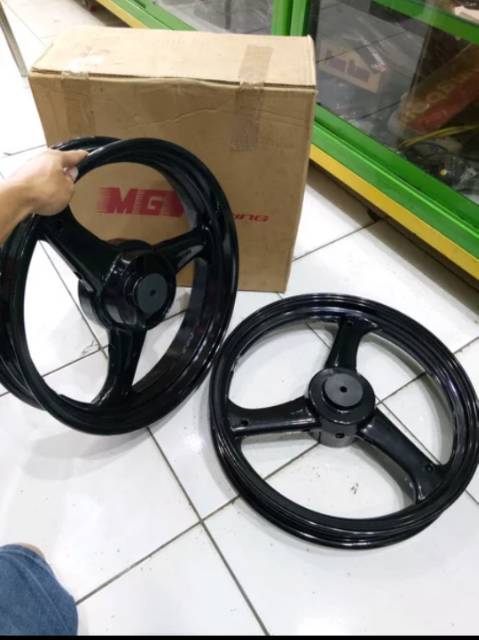 pelak resing velg racing vixion lama scorpio megapro lama gl pro tapak lebar velg racing vixion old