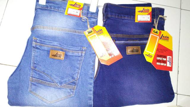 Celana Jeans Panjang Pria Lepis dengan Stretch dan Potongan Pensil