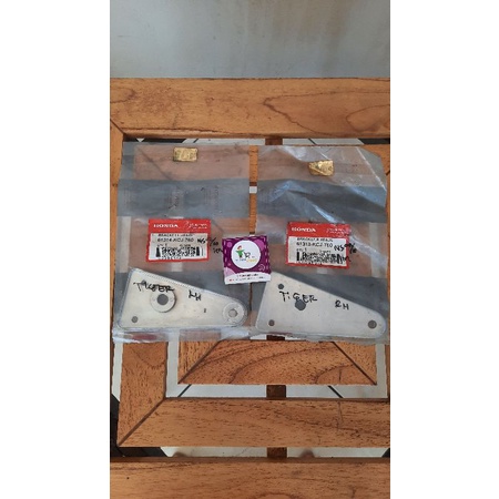 Kupingan Braket Lampu Pangkon Tiger Lama 2000 Original AHM