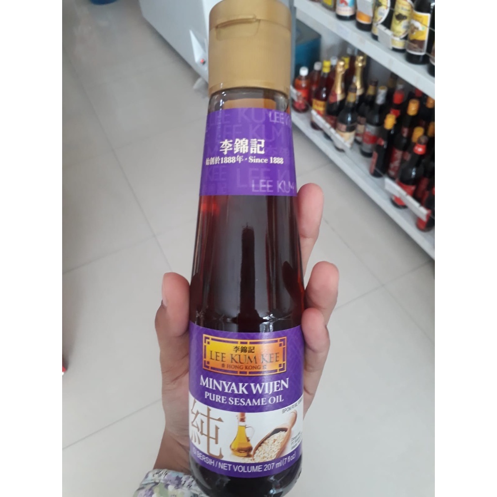

Lee Kum Kee Minyak Wijen 207ml