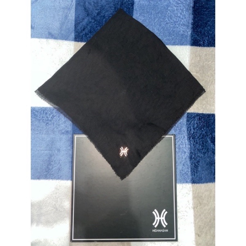 preloved plain series hidahasan black