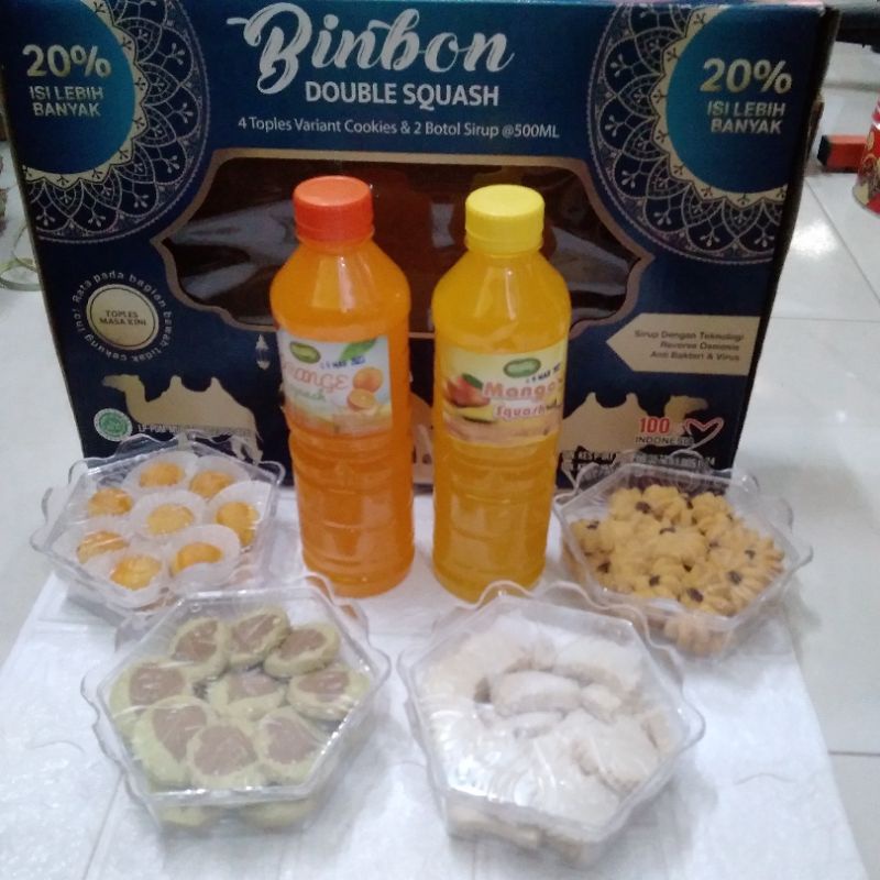 

Roti paket hempers isi 2 botol sirup + 4 toples kue kering