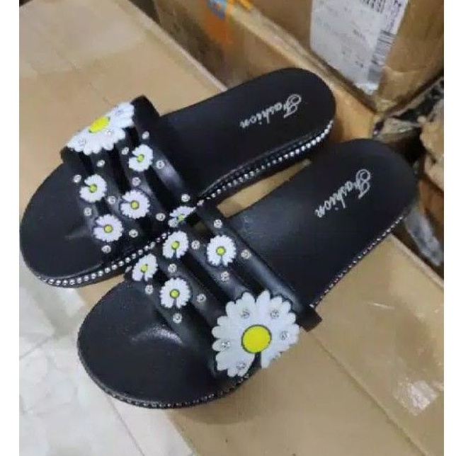 Medan Termurah/Ready stock Sendal Sandal wanita jelly Import