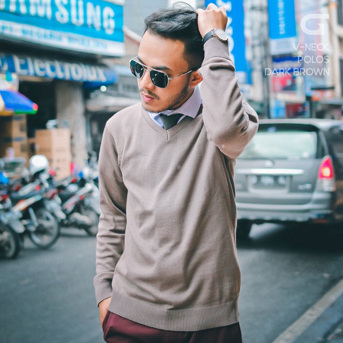 SUPER PROMO Sweater Rajut Pria Gomuda   V Neck Polos Collection Murah Berkualitas